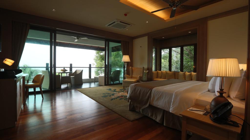 Royale Chulan Cherating Villa Bagian luar foto