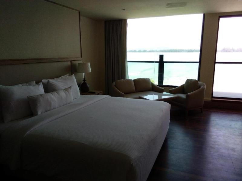 Royale Chulan Cherating Villa Bagian luar foto