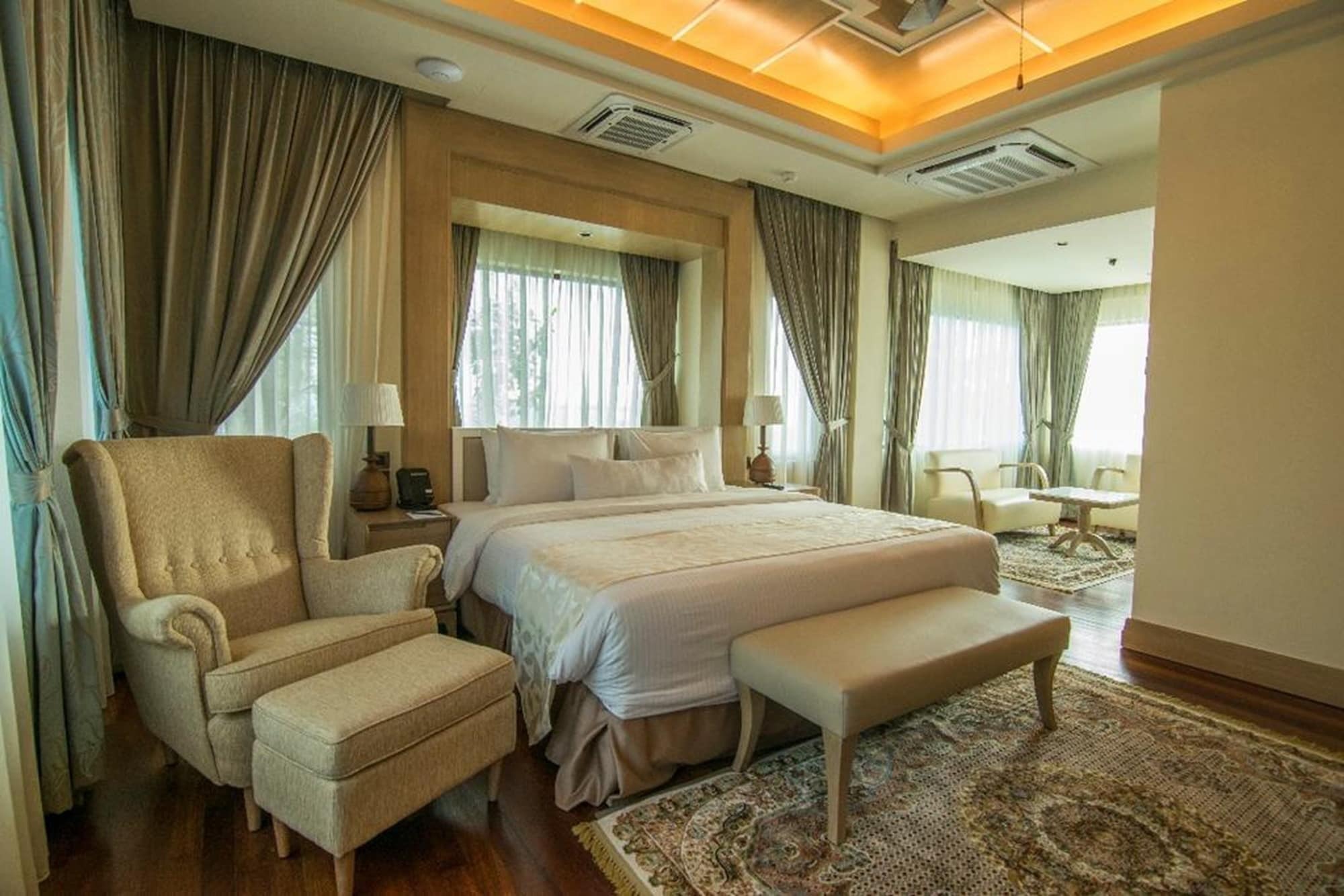 Royale Chulan Cherating Villa Bagian luar foto