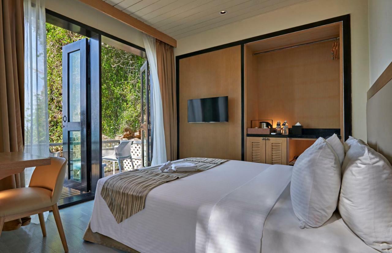 Royale Chulan Cherating Villa Bagian luar foto